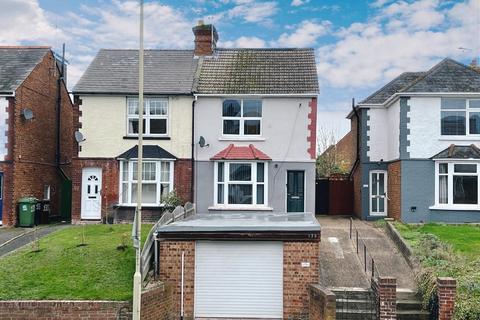 Hythe Road, Ashford 3 bed semi