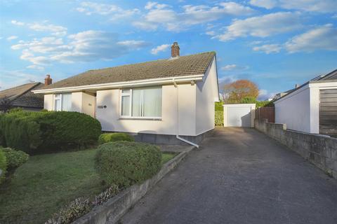 Trevingey Crescent, Redruth 2 bed detached bungalow for sale