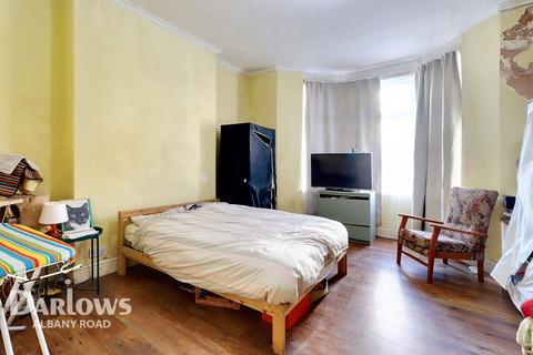 Claude Place, Cardiff 2 bed apartment for sale