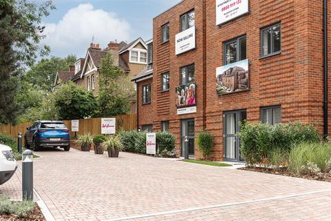 Woodcote Valley Road, Purley CR8 1 bed retirement property for sale