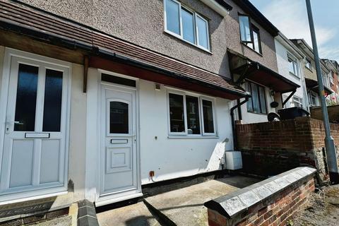 Newhall Street, Swindon, SN1 5QT 2 bed terraced house for sale