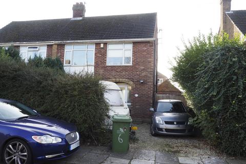 St. Martins Crescent, Grimsby DN33 3 bed semi