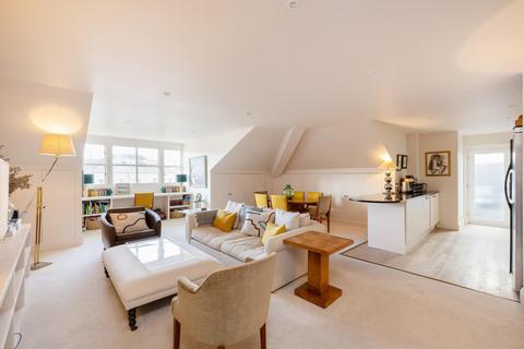 Ormonde Court, Belsize Grove, London... 2 bed flat for sale