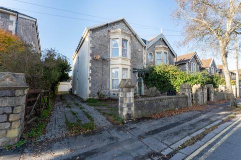 Ashcombe Road, Substantial Property