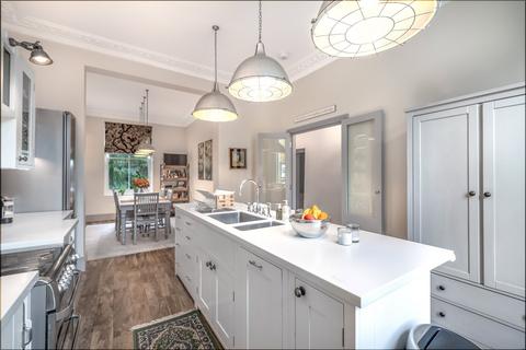 Blomfield Villas, Little Venice... 4 bed apartment for sale