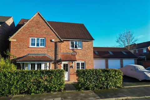 Windlass Drive, Wigston, Leicestershire 4 bed detached house for sale