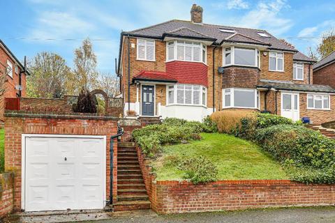 Hyde Road, Sanderstead, Surrey, CR2 9NQ 3 bed semi