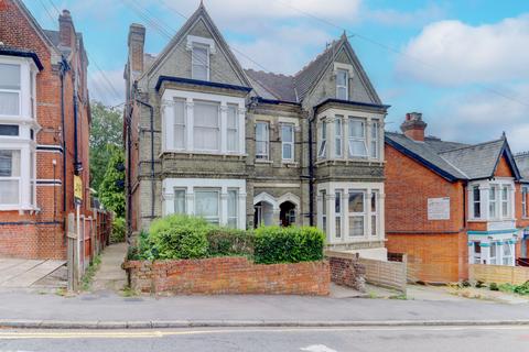 24 Priory Road, Buckinghamshire HP13 1 bed apartment for sale