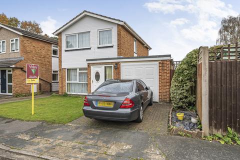 Ashley Way, West End, Woking, Surrey... 3 bed detached house for sale