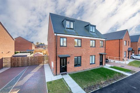 Falcon Way, Kenton Bank Foot, NE13 3 bed townhouse for sale