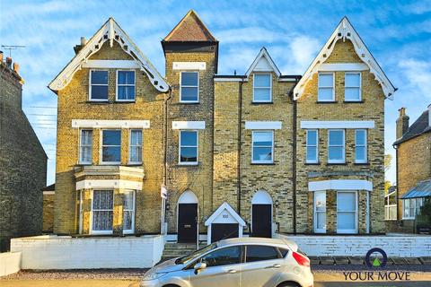 South Eastern Road, Kent CT11 2 bed flat for sale