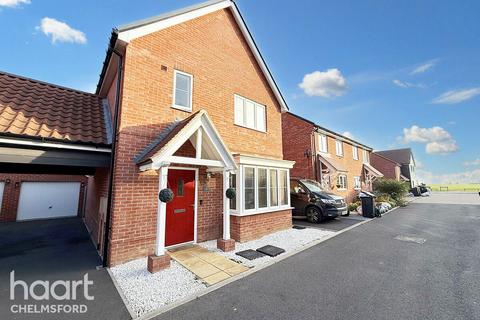 Garnet Road, Chelmsford 3 bed link detached house for sale