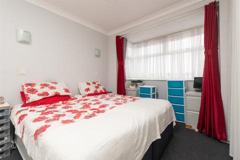 Abbey Road, Gravesend, Kent 3 bed terraced house for sale