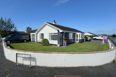 Lon Traeth, Valley, Anglesey, LL65 3 bed detached bungalow for sale
