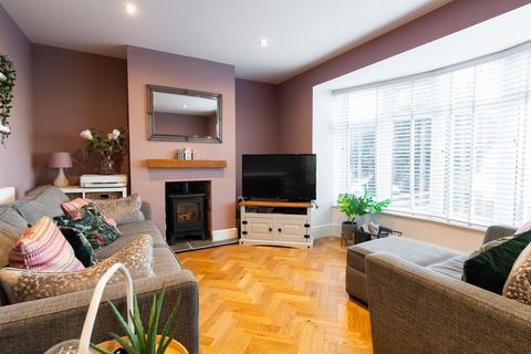 Fishpools, Leicester, LE3 3 bed semi