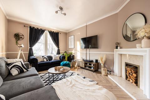 South Trinity Road, Edinburgh EH5 3 bed flat for sale