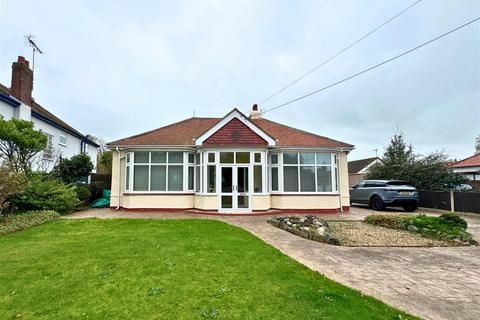 4 bedroom detached bungalow for sale