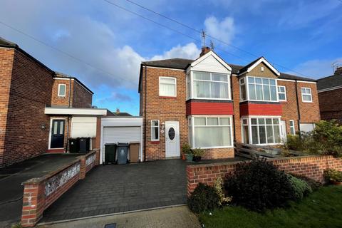 Thorntree Drive, Whitley Bay, Tyne... 2 bed semi