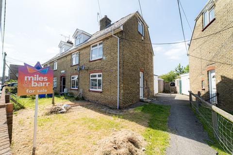 Priory Place, Faversham, ME13 3 bed end of terrace house for sale