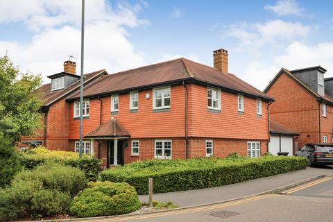 Mortimer Crescent, King's Park 4 bed end of terrace house for sale