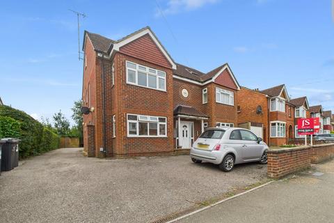 Pavilion Road, Worthing 2 bed flat for sale
