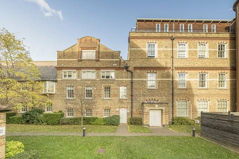 Borough Road, Isleworth TW7 2 bed flat for sale