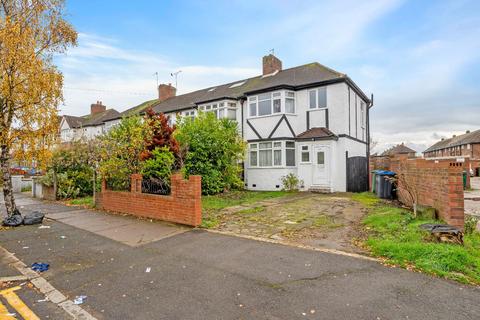 London SW20 3 bed terraced house for sale