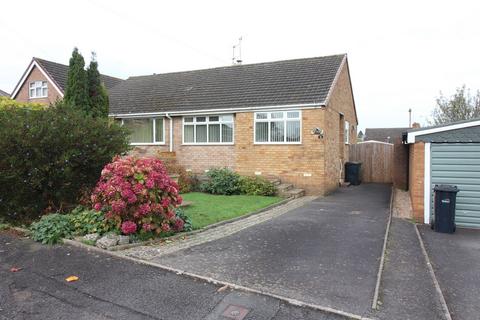 Hillwood Close, Kingswinford DY6 2 bed semi