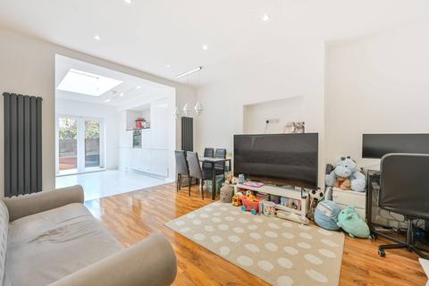 Greenhill Way, Harrow, HA1 2 bed flat for sale