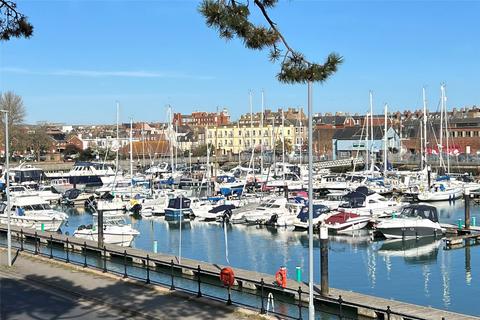 Marina View, Weymouth DT4 3 bed apartment for sale