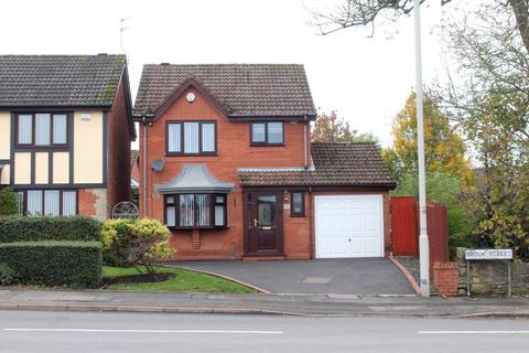 Brook Street, Woodsetton DY3 3 bed detached house for sale