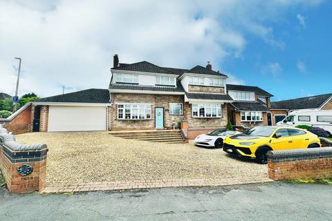 Brick Kiln Lane, Gornal Wood DY3 4 bed detached house for sale