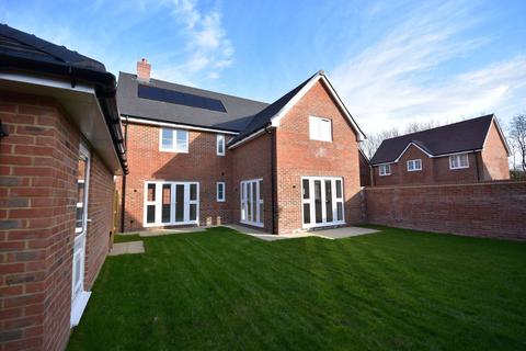 Pintail Drive, Chichester, PO20 4 bed detached house for sale