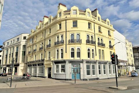 East Street, Brighton 2 bed flat for sale