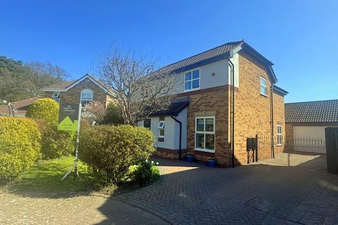 Pinfold Close, Scarborough YO12 4 bed detached house for sale