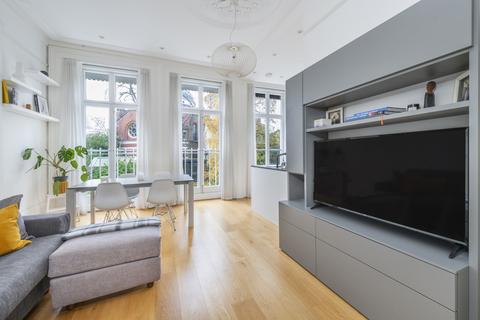 Randolph Avenue, Little Venice, London 1 bed flat for sale