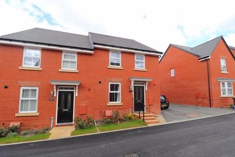 Nightingale Close, Hardwicke, Gloucester 3 bed semi