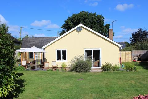 Rosebank, Ash Thomas, Tiverton, EX16 3 bed bungalow for sale