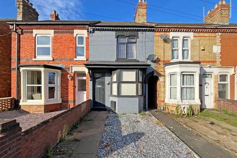 Oundle Road, Peterborough PE2 3 bed terraced house for sale