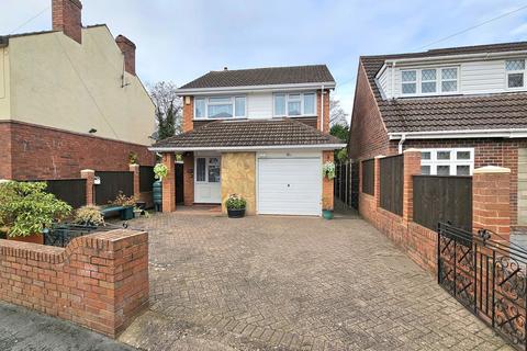 Mamble Road, Stourbridge DY8 3 bed detached house for sale