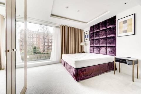 Radnor Terrace, Kensington, London, W14 1 bed flat for sale