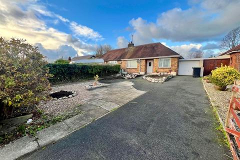 Blackpool Old Road, Carleton FY6 3 bed bungalow for sale