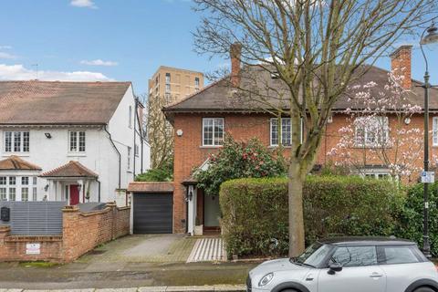 Heathfield Road, London W3 5 bed terraced house for sale