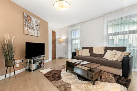 Woking,  Surrey,  GU22 1 bed flat for sale