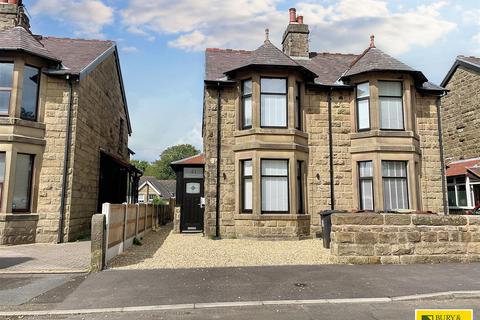 Heath Grove, Buxton 4 bed semi