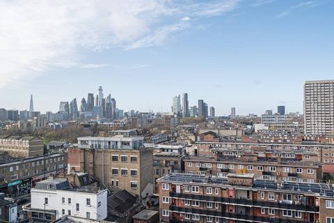 Bethnal Green Road, Bethnal Green... 2 bed flat for sale