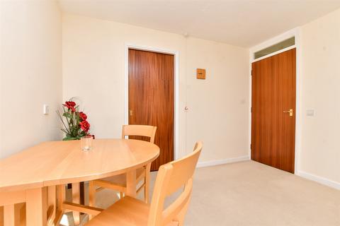 Belmont Road, Leatherhead, Surrey 1 bed ground floor flat for sale