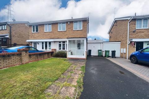 Roach Close, Brierley Hill DY5 2 bed semi