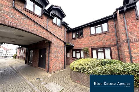 Vicarage Farm Road, Hounslow, TW5 1 bed retirement property for sale