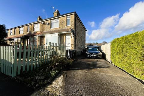 Carr House Lane, Bradford BD12 3 bed end of terrace house for sale